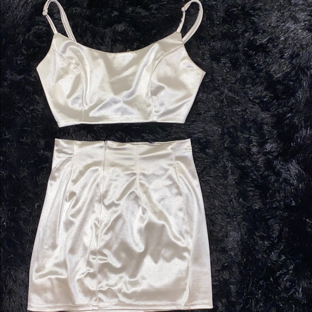 Two piece set